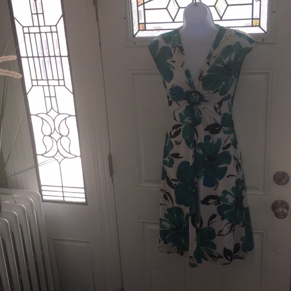 COPY - Evan Picone Floral A-Line Dress with Lining - Picture 2 of 13